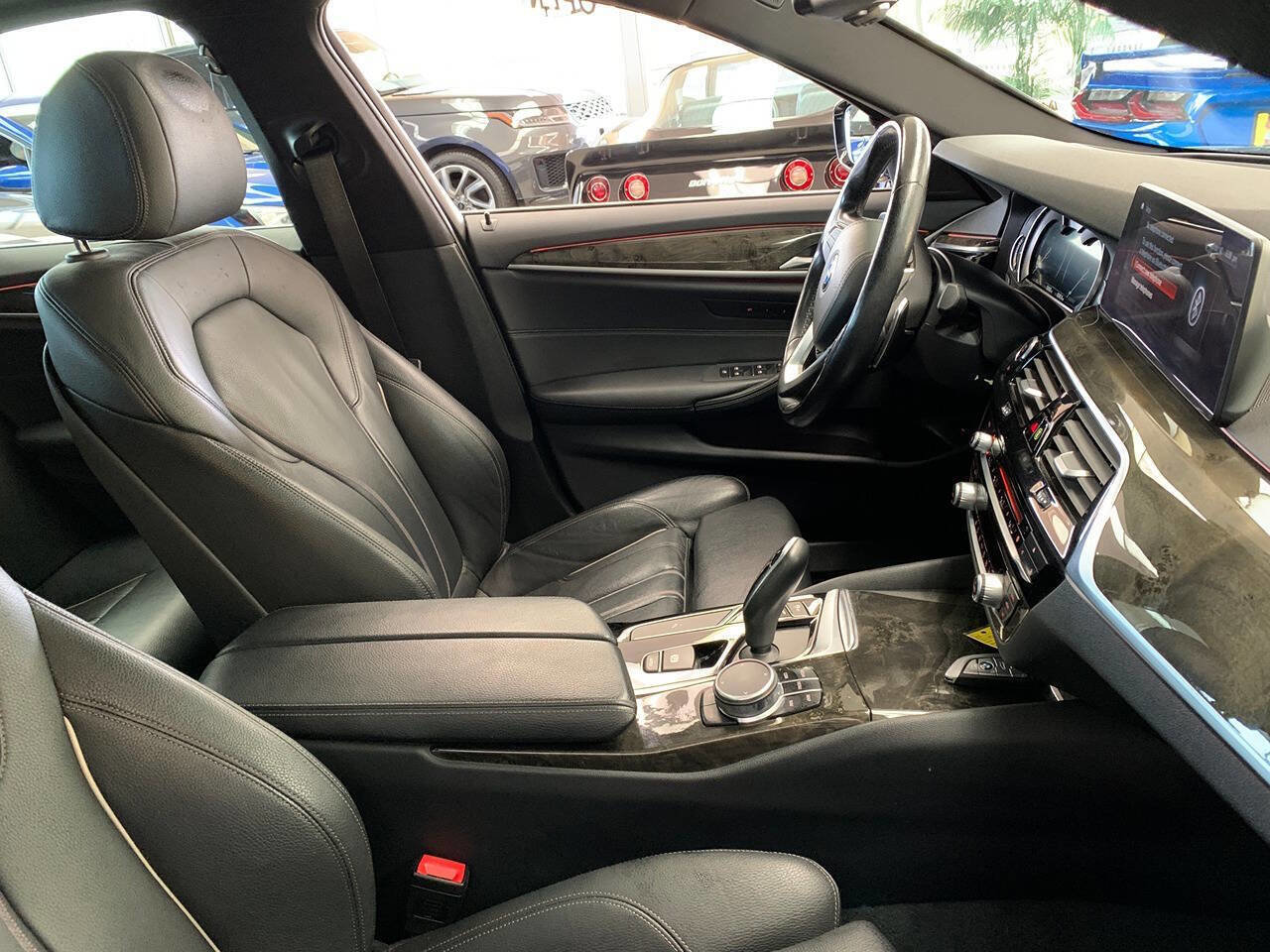 Used 2018 BMW 530i xDrive AWD/4WD image 12