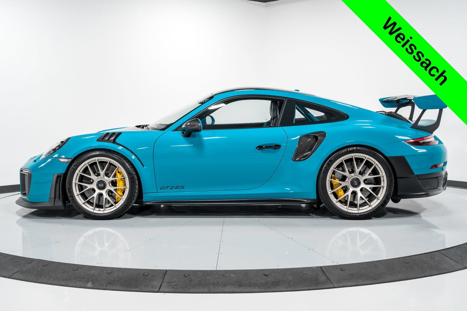 Used 2018 Porsche 911 GT2 RS w/ Weissach Package RWD image 6