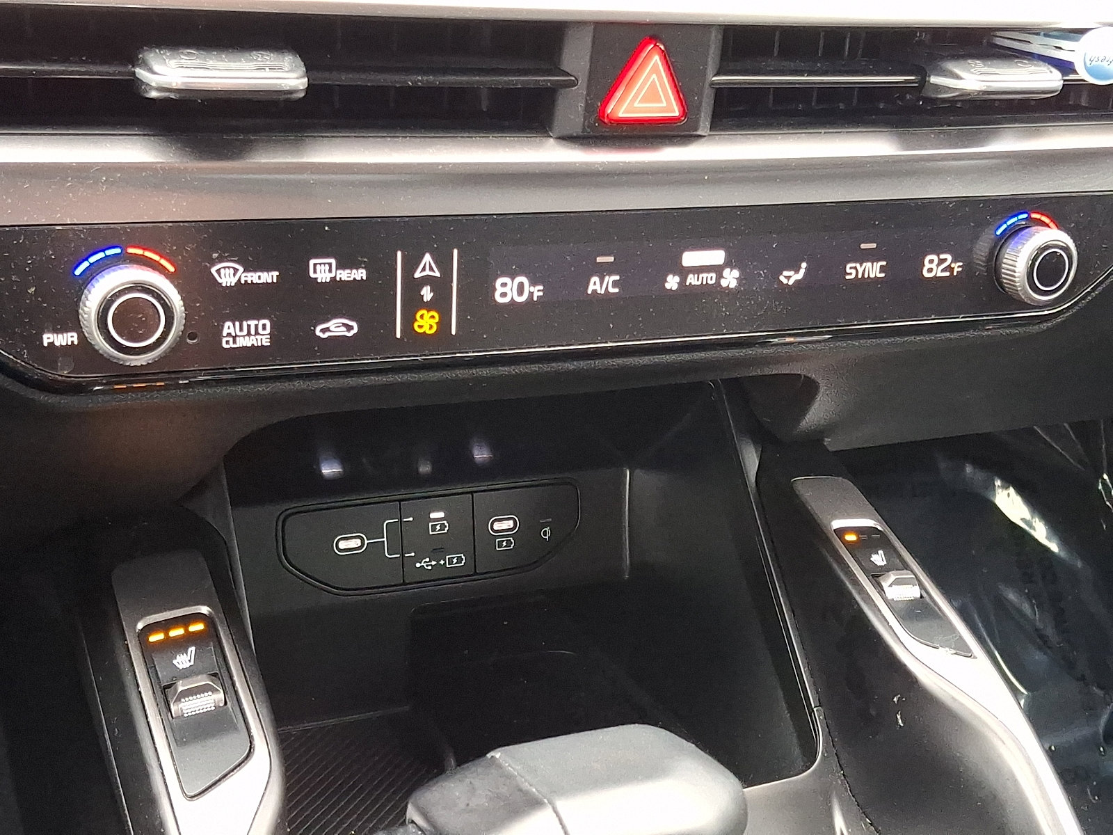 Used 2025 Kia Sorento EX AWD/4WD image 15