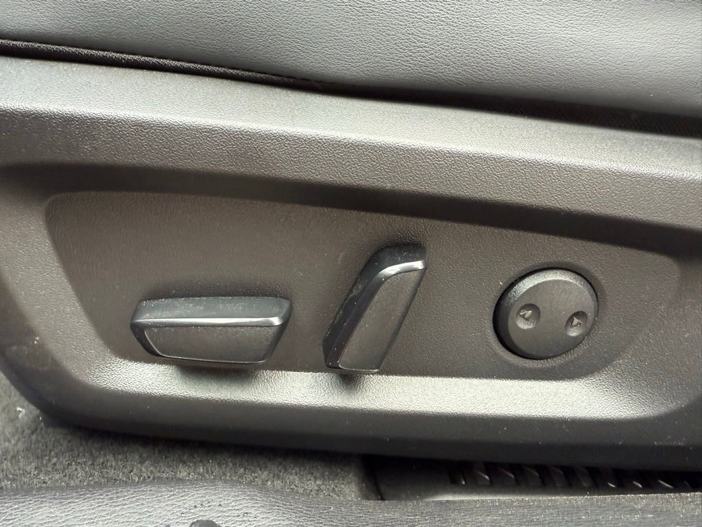 Used 2024 Mitsubishi Outlander SE image 22