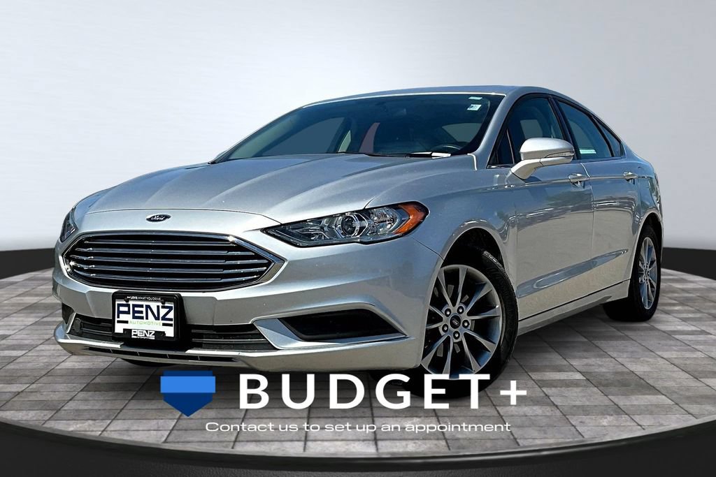 Used 2017 Ford Fusion SE w/ Fusion SE Technology Package