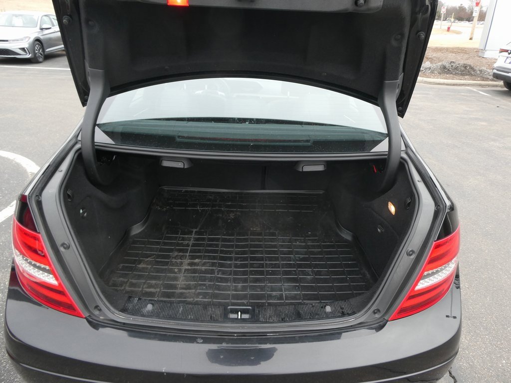 Used 2012 Mercedes-Benz C 300 4MATIC Sedan image 23