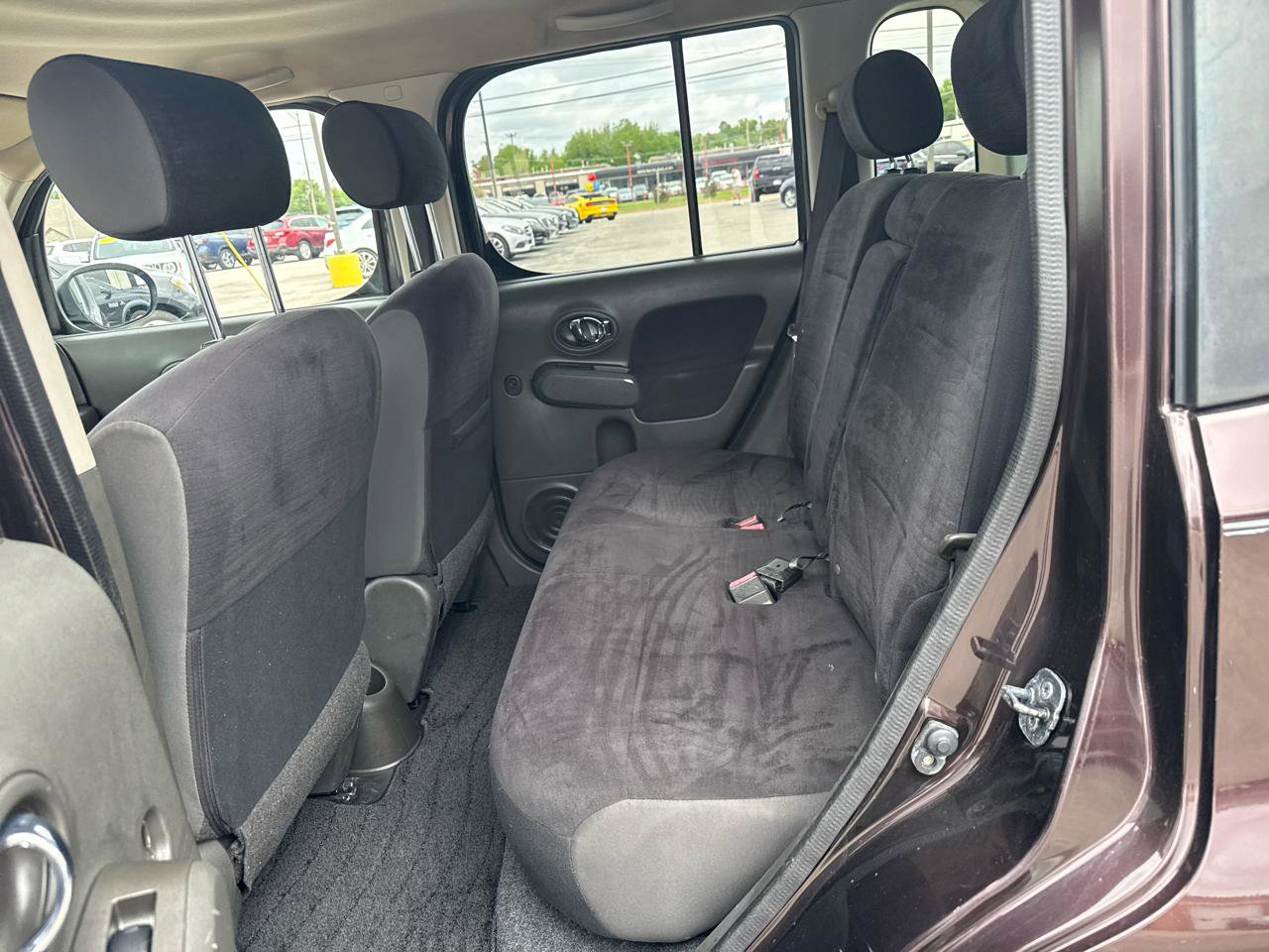 Used 2011 Nissan Cube 1.8 S w/ Interior Designer Pkg FWD image 13