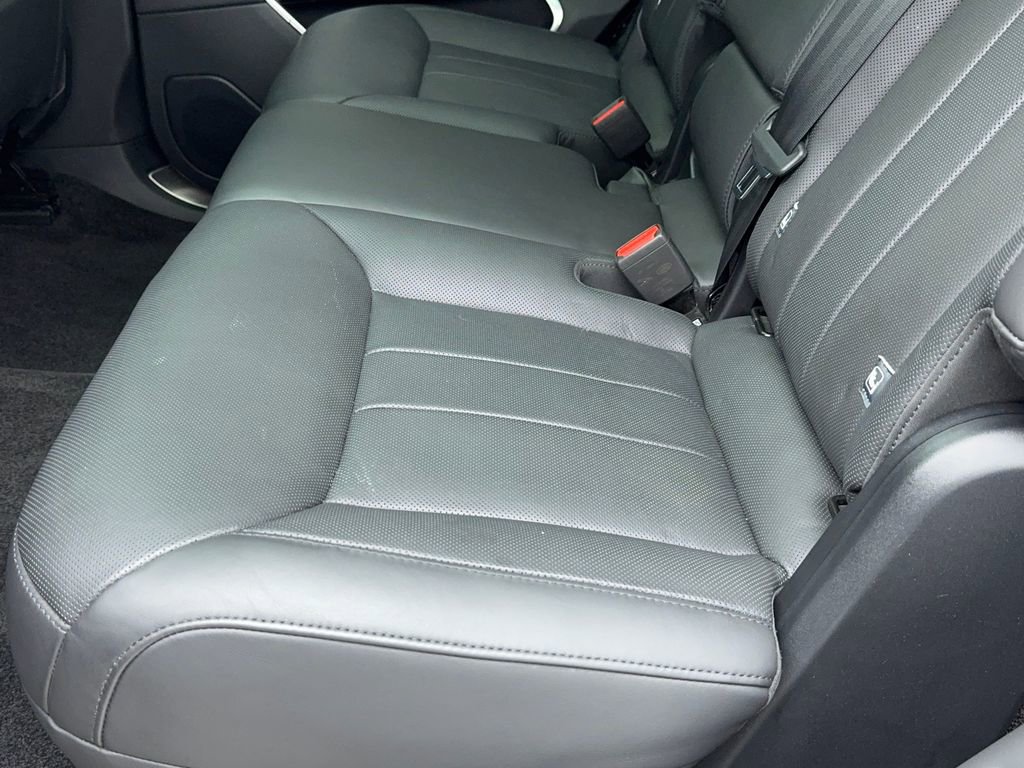 Used 2024 Land Rover Range Rover Long Wheelbase SE image 42
