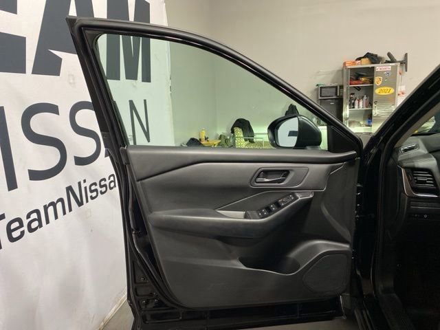 Certified 2024 Nissan Rogue S AWD/4WD image 9