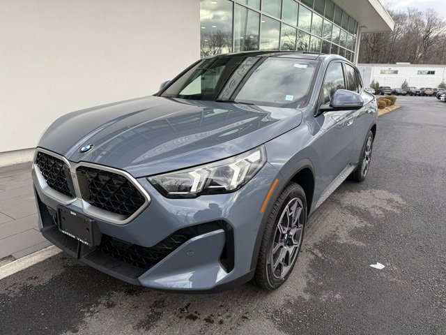 Used 2025 BMW X2 xDrive28i w/ Technology Package image 3