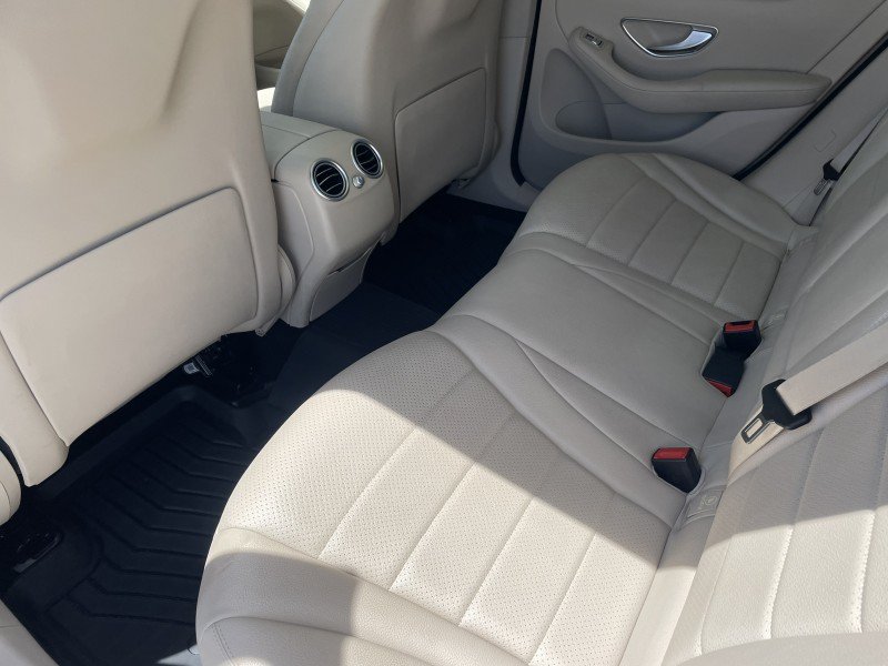 Used 2021 Mercedes-Benz GLC 300 image 13