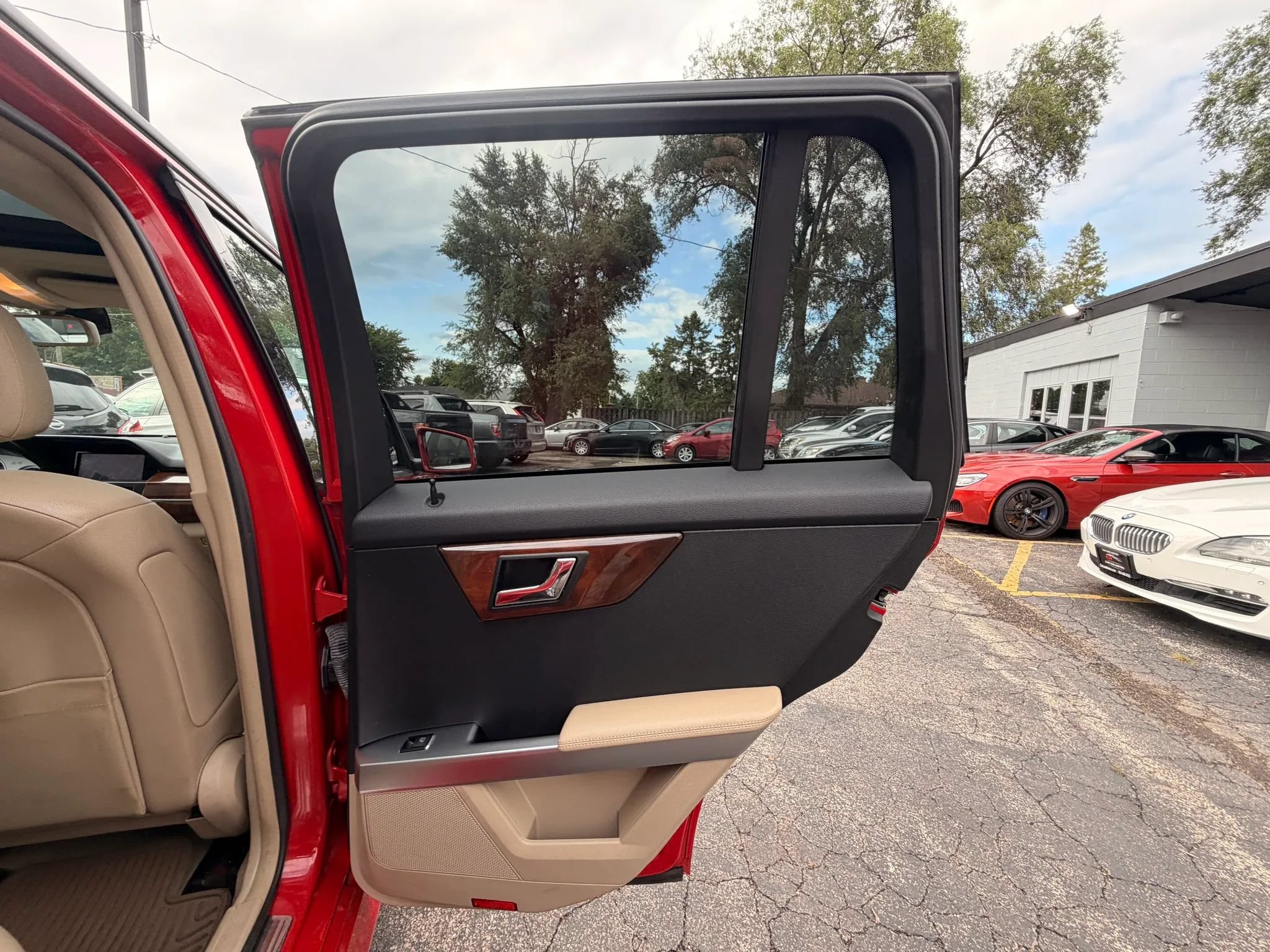 Used 2011 Mercedes-Benz GLK 350 4MATIC image 26
