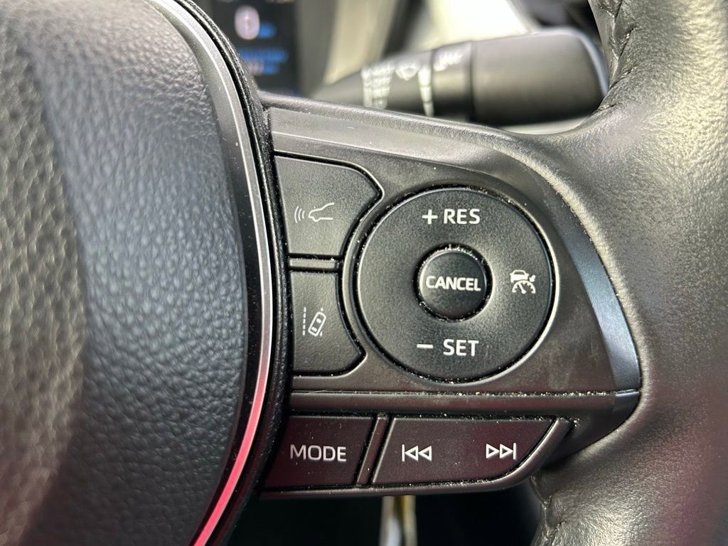 Used 2022 Toyota Corolla SE FWD image 18