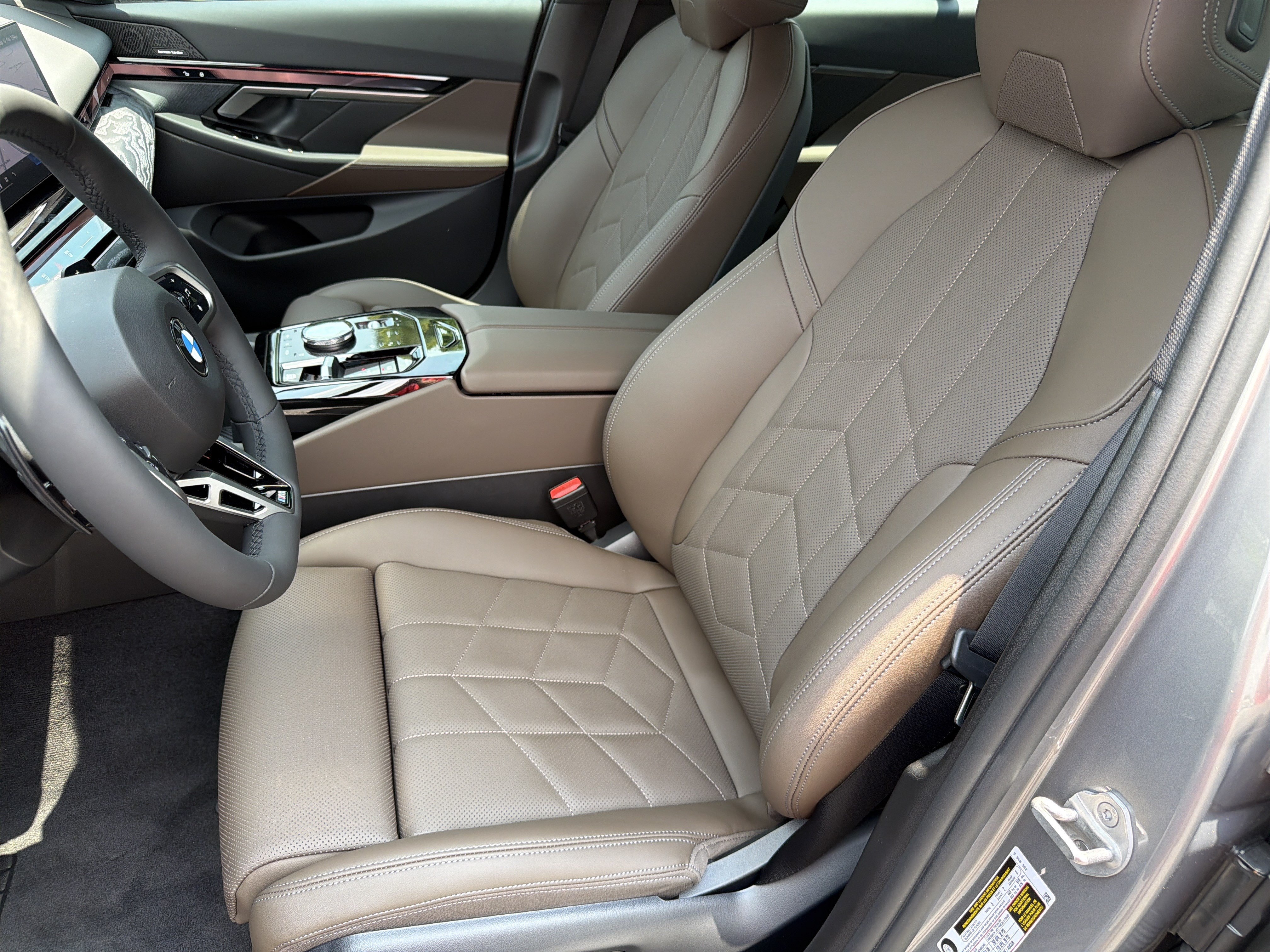New 2027 BMW 530i w/ M Sport Package RWD image 17