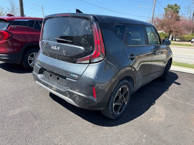 Certified 2024 Kia Soul EX image 3