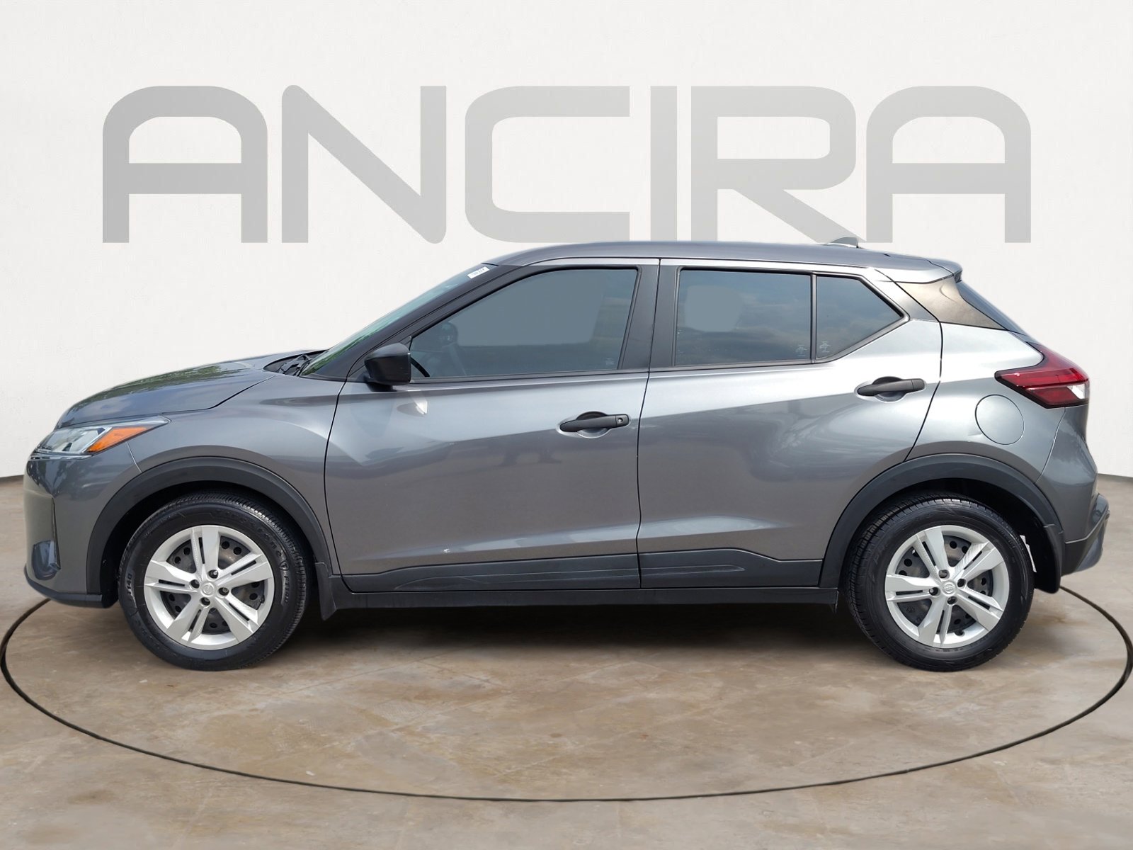 Used 2023 Nissan Kicks S FWD image 11