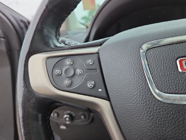 Used 2019 GMC Terrain Denali w/ Advanced Safety Package AWD/4WD image 17