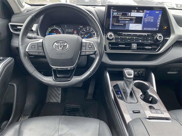 Used 2020 Toyota Highlander Platinum image 9