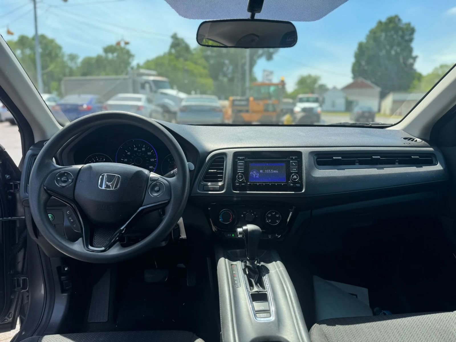 Used 2016 Honda HR-V LX image 12