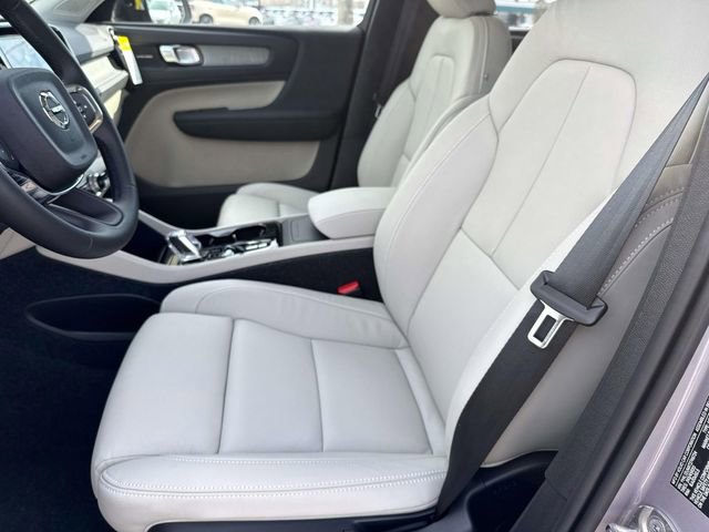 New 2026 Volvo XC40 B5 Ultra image 19