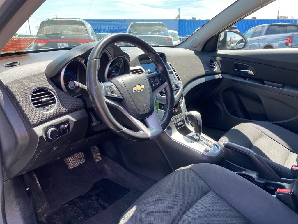 Used 2013 Chevrolet Cruze LT FWD image 8