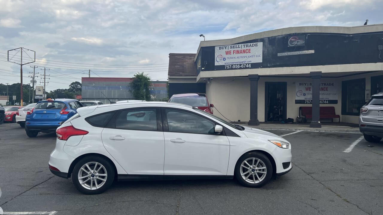 Used 2017 Ford Focus SE image 8