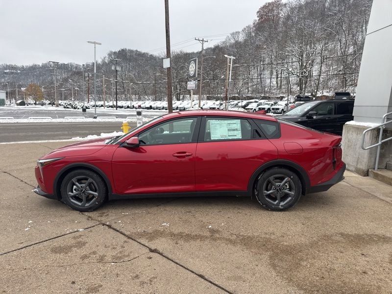 New 2025 Kia K4 LXS image 4