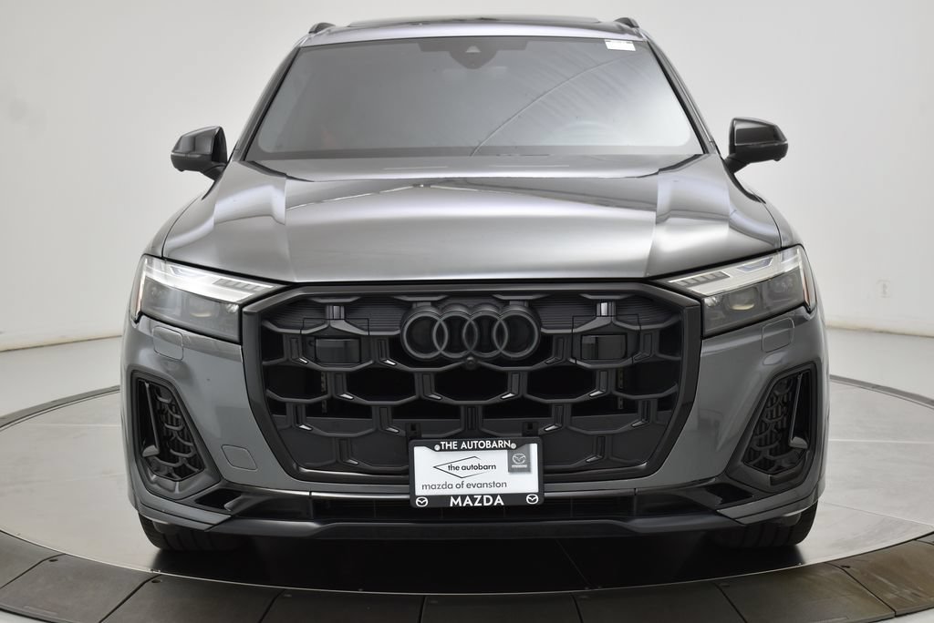 Used 2025 Audi SQ7 Prestige AWD/4WD image 17