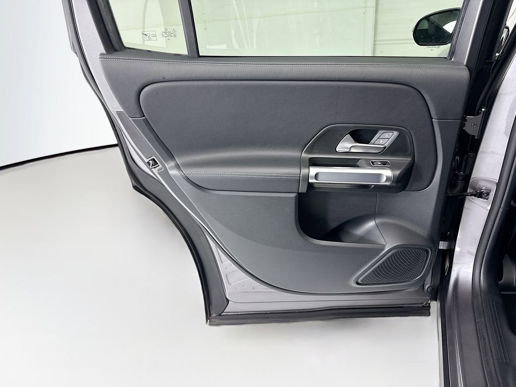 Certified 2023 Mercedes-Benz GLB 250 image 24