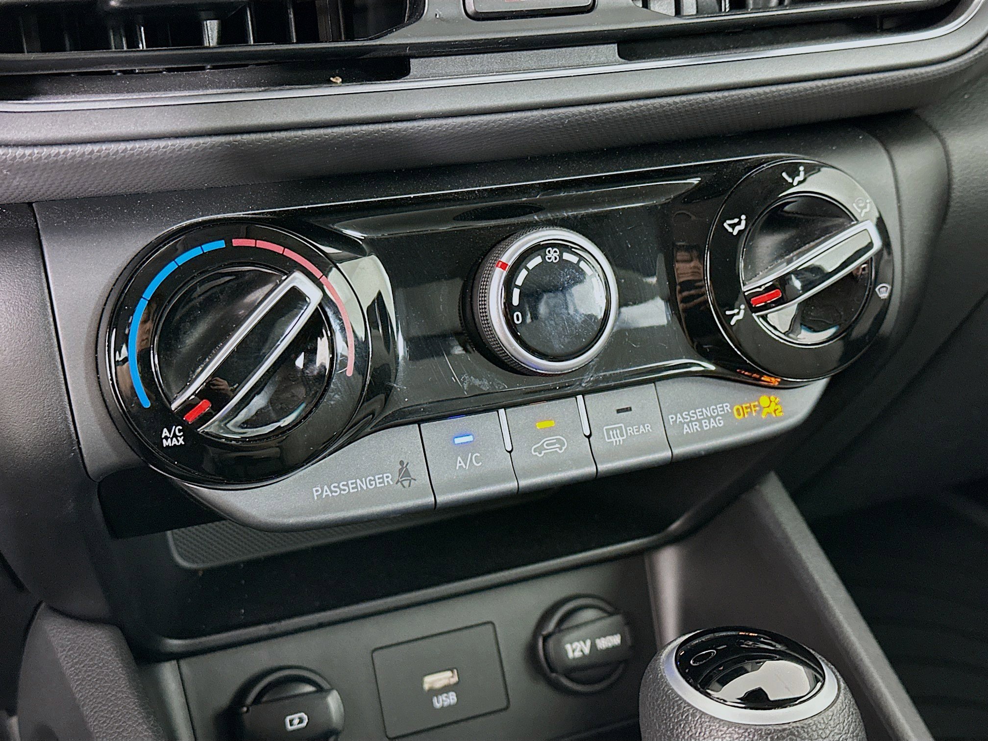 Used 2023 Hyundai Kona SEL w/ Cargo Package image 23