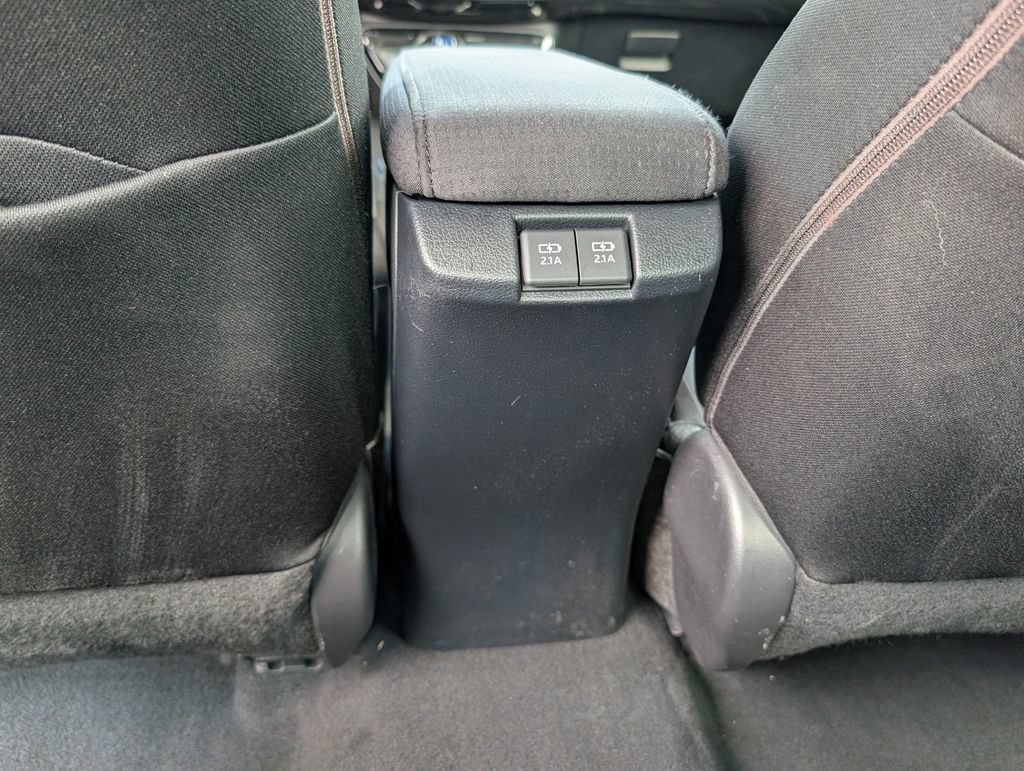 Used 2021 Toyota Prius LE FWD image 17