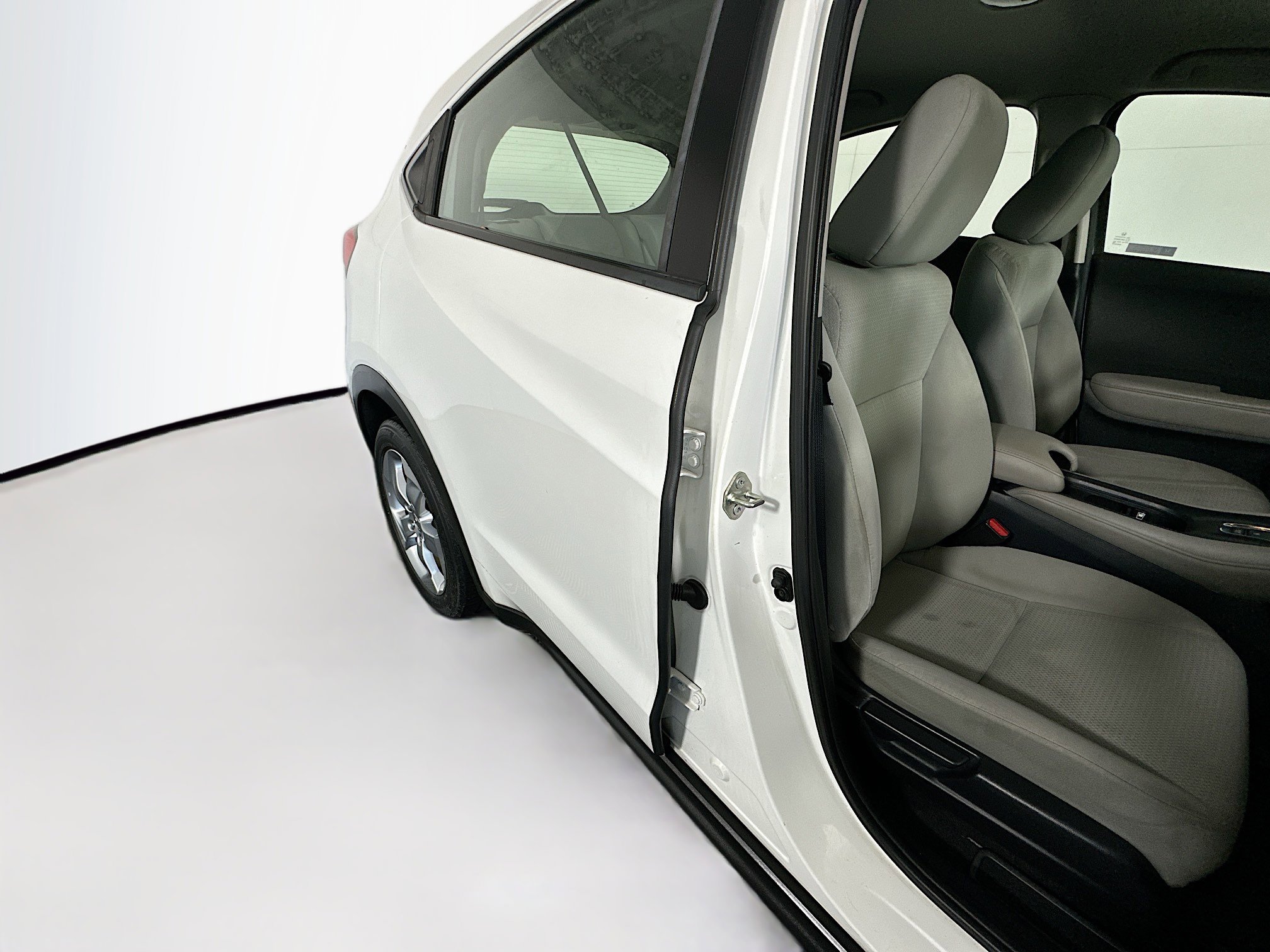 Used 2019 Honda HR-V LX image 27