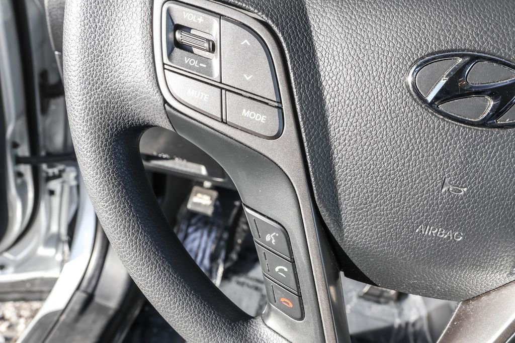 Used 2017 Hyundai Santa Fe Sport image 18