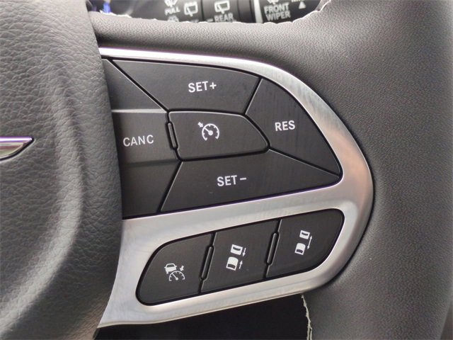 New 2026 Chrysler Pacifica Select image 27