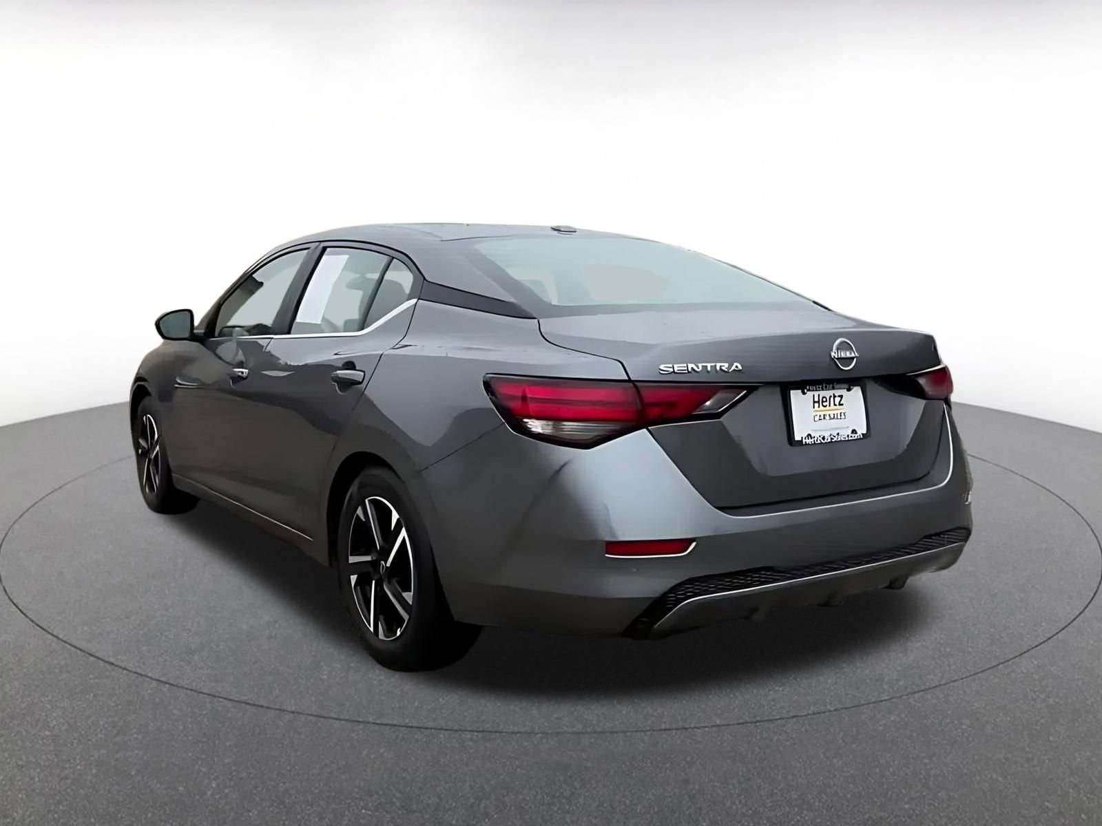 Used 2025 Nissan Sentra SV image 11