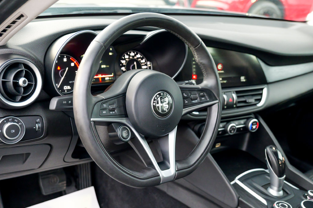 Used 2017 Alfa Romeo Giulia AWD w/ Cold Weather Package image 19