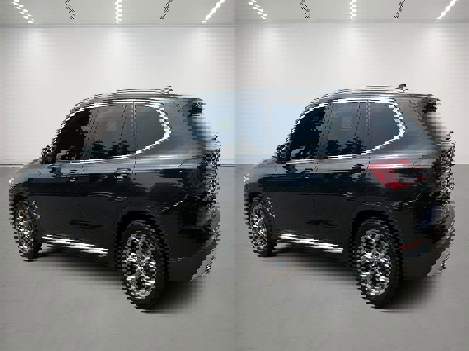 Used 2023 BMW X3 xDrive30i image 3