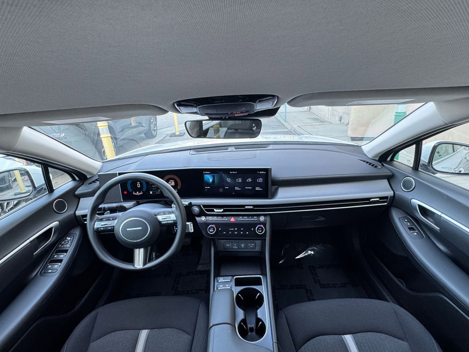 Used 2025 Hyundai Sonata SEL FWD image 34