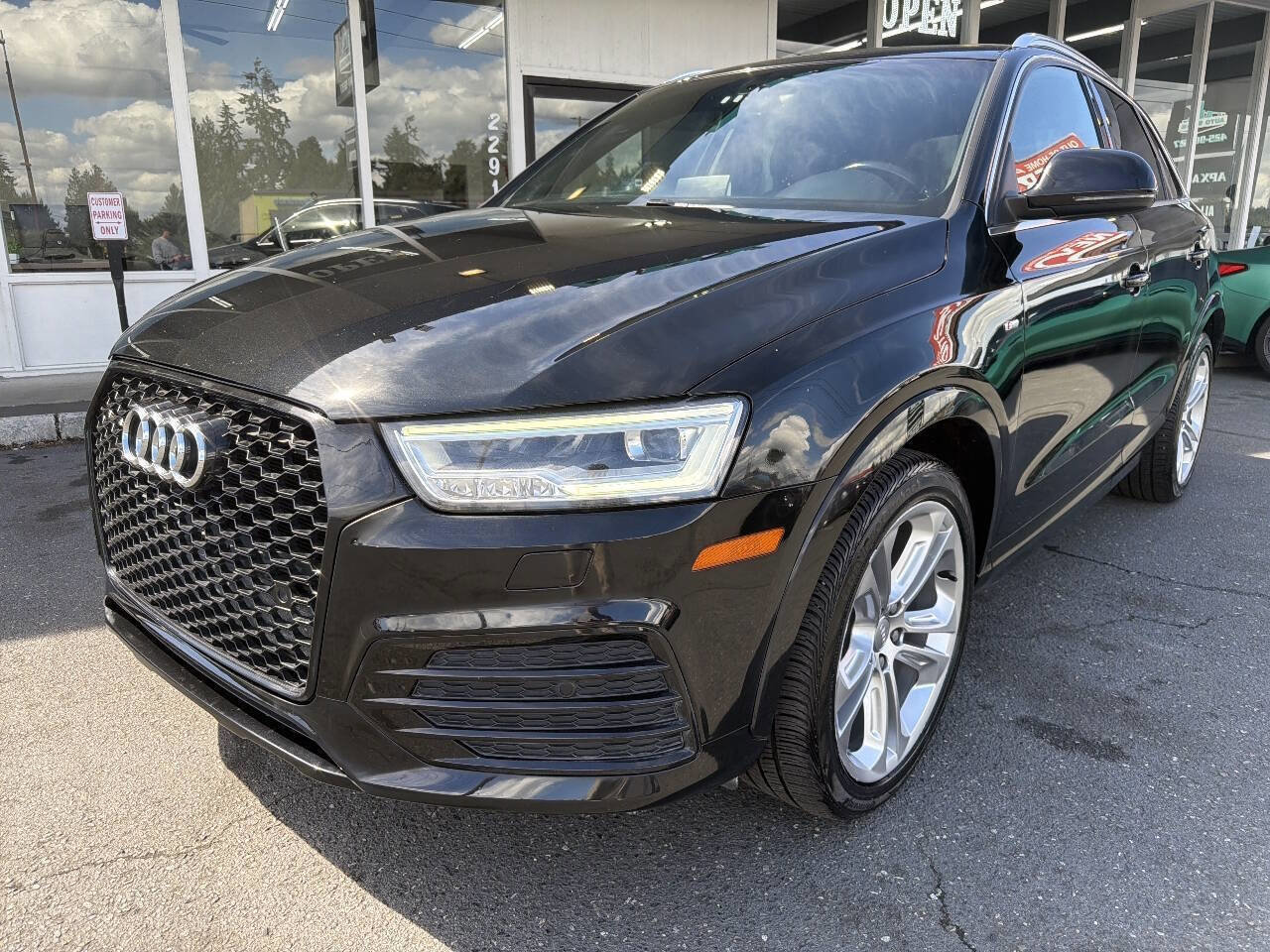 Used 2017 Audi Q3 2.0T Prestige w/ Prestige Package AWD/4WD image 1