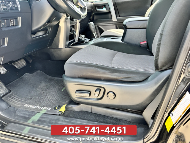 Used 2021 Toyota 4Runner SR5 AWD/4WD image 27