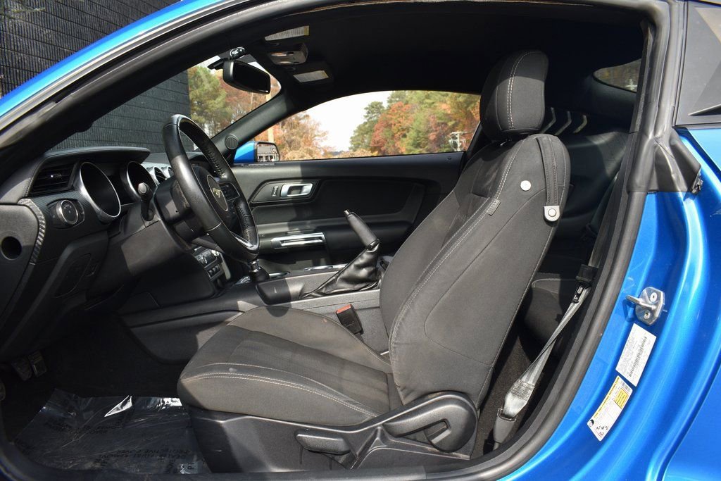 Used 2019 Ford Mustang Coupe image 27
