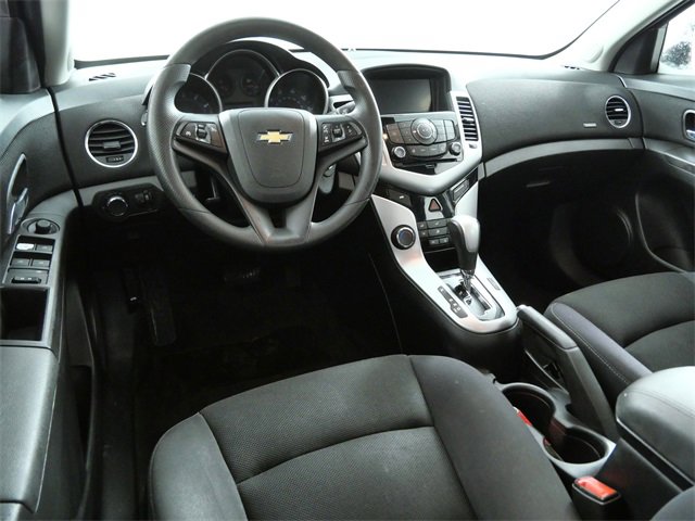 Used 2015 Chevrolet Cruze LT image 4