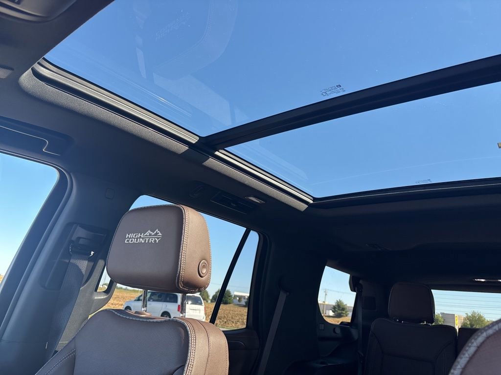 Used 2023 Chevrolet Tahoe High Country w/ LPO, Illumination Package image 39