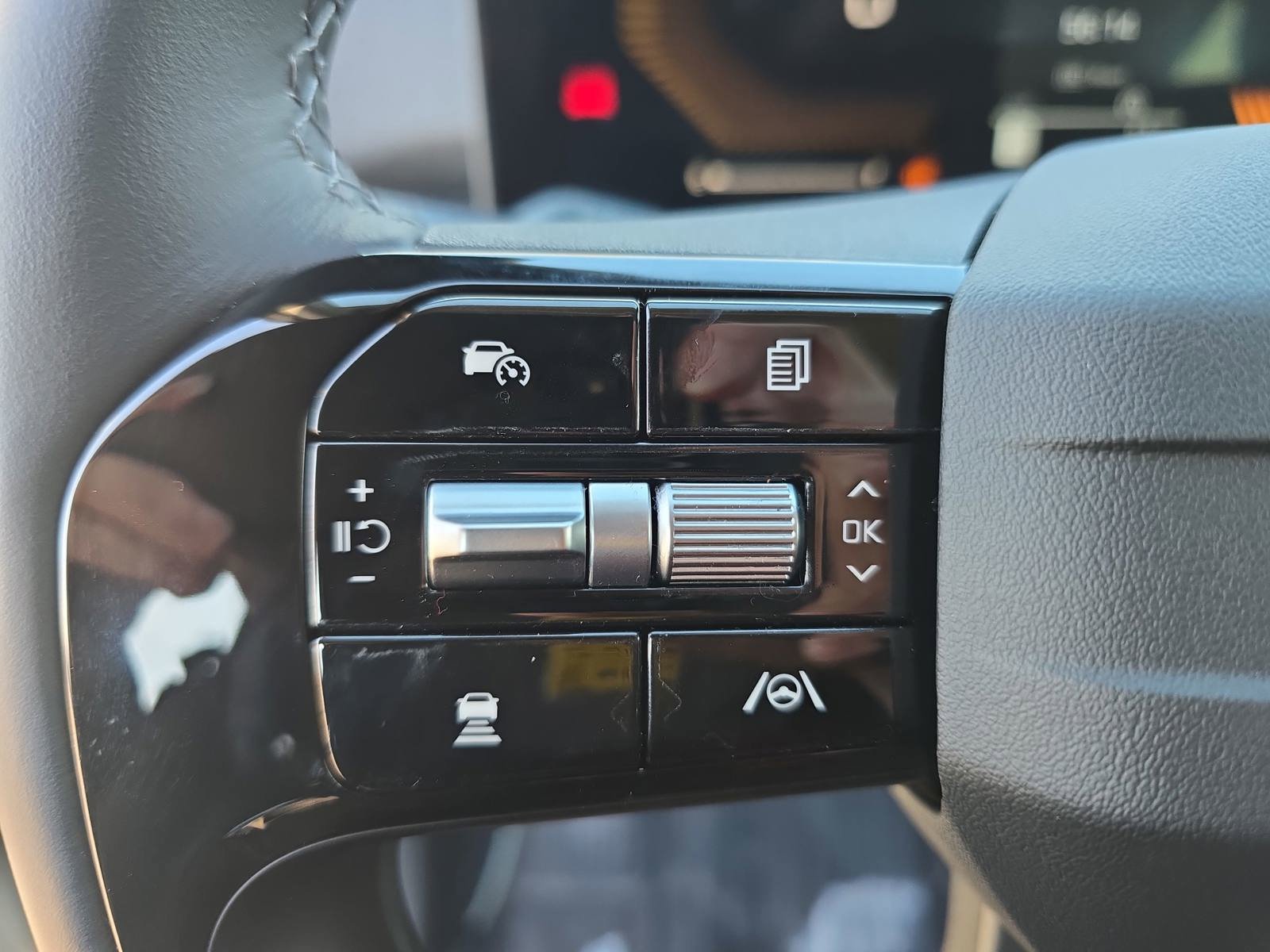 New 2026 Kia Sorento LX FWD image 19
