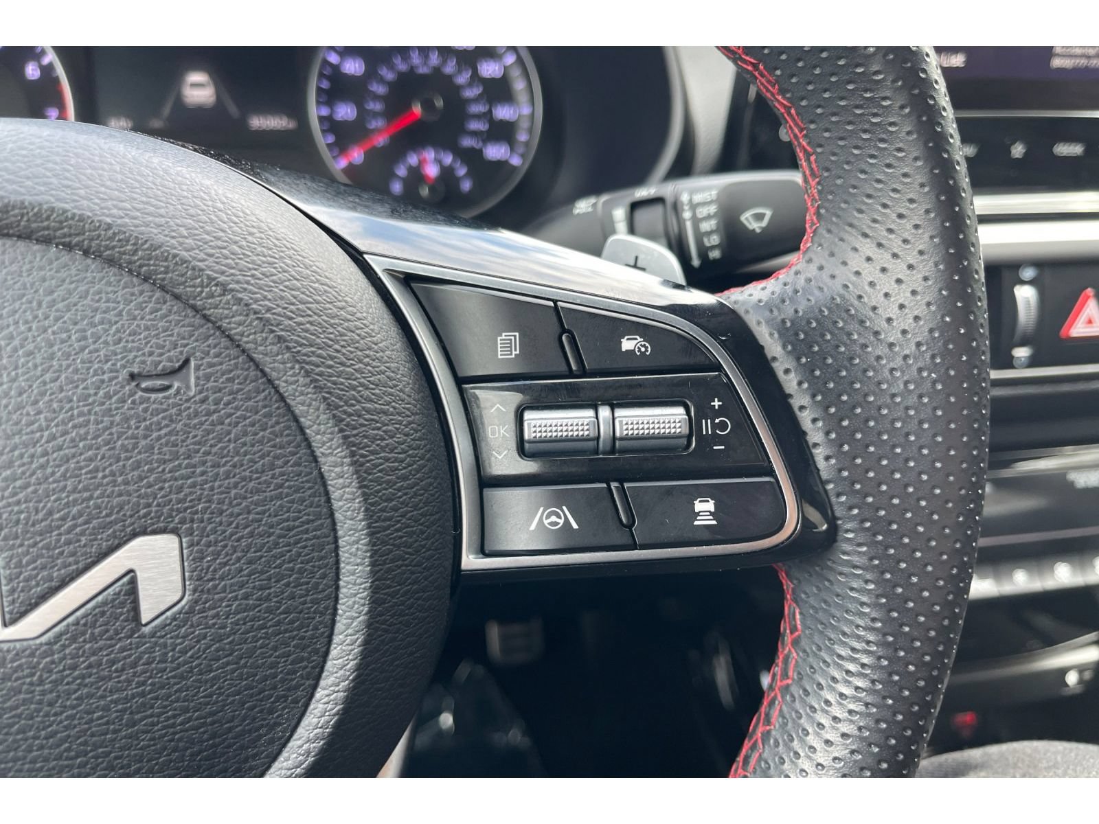 Used 2024 Kia Forte GT FWD image 34