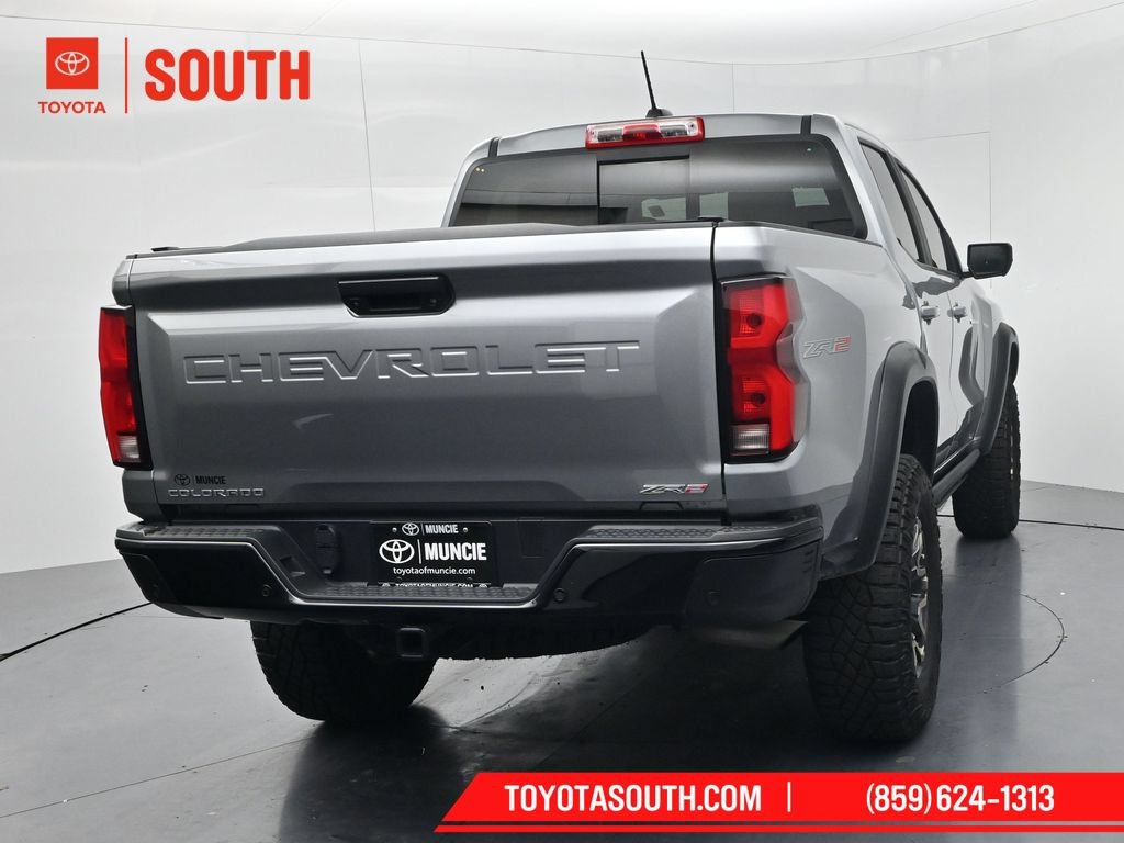 Used 2024 Chevrolet Colorado ZR2 w/ Technology Package AWD/4WD image 7