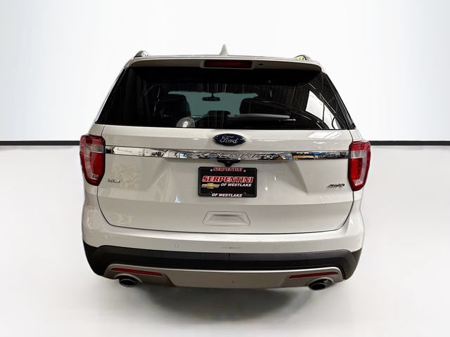 Used 2016 Ford Explorer XLT w/ Equipment Group 202A AWD/4WD image 5