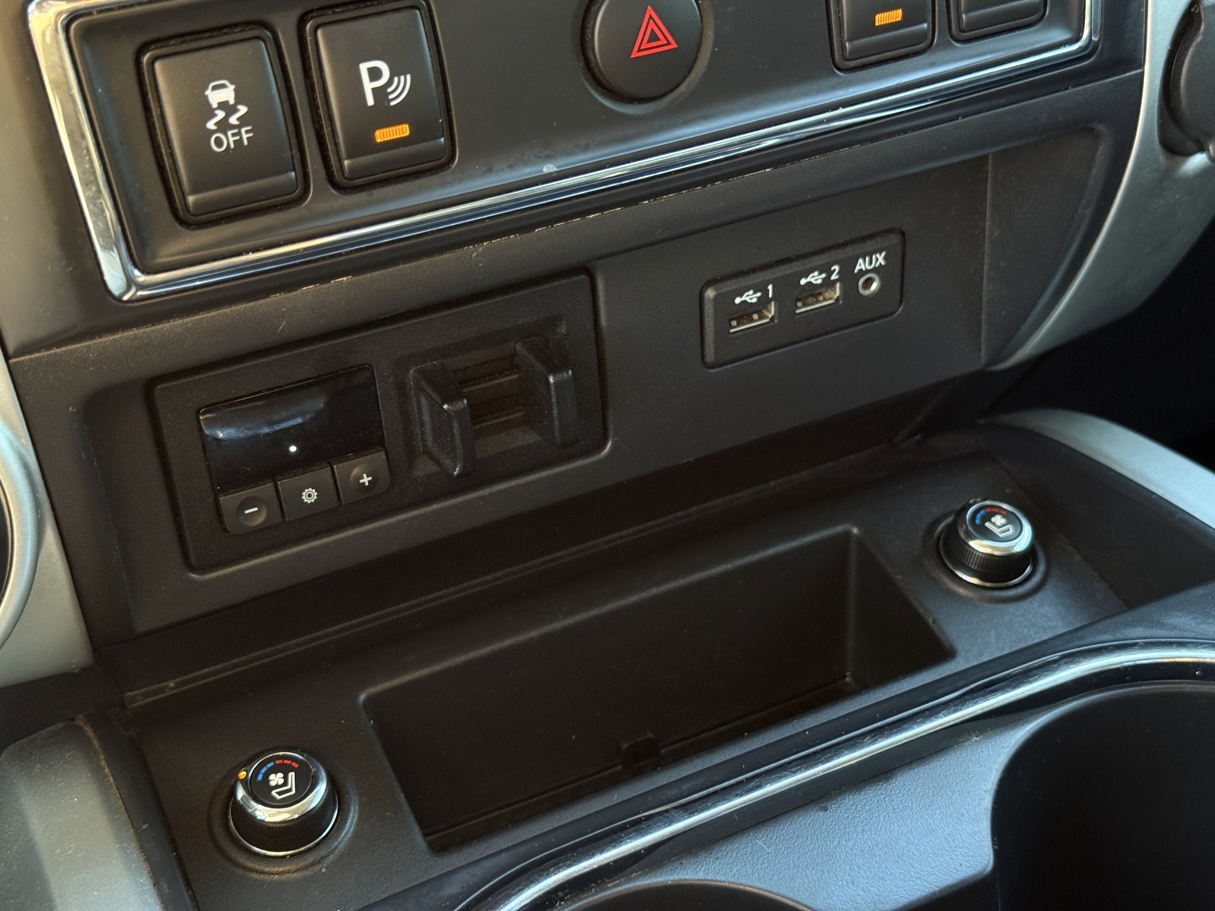 Used 2019 Nissan Titan PRO-4X w/ Pro-4x Convenience Package image 28