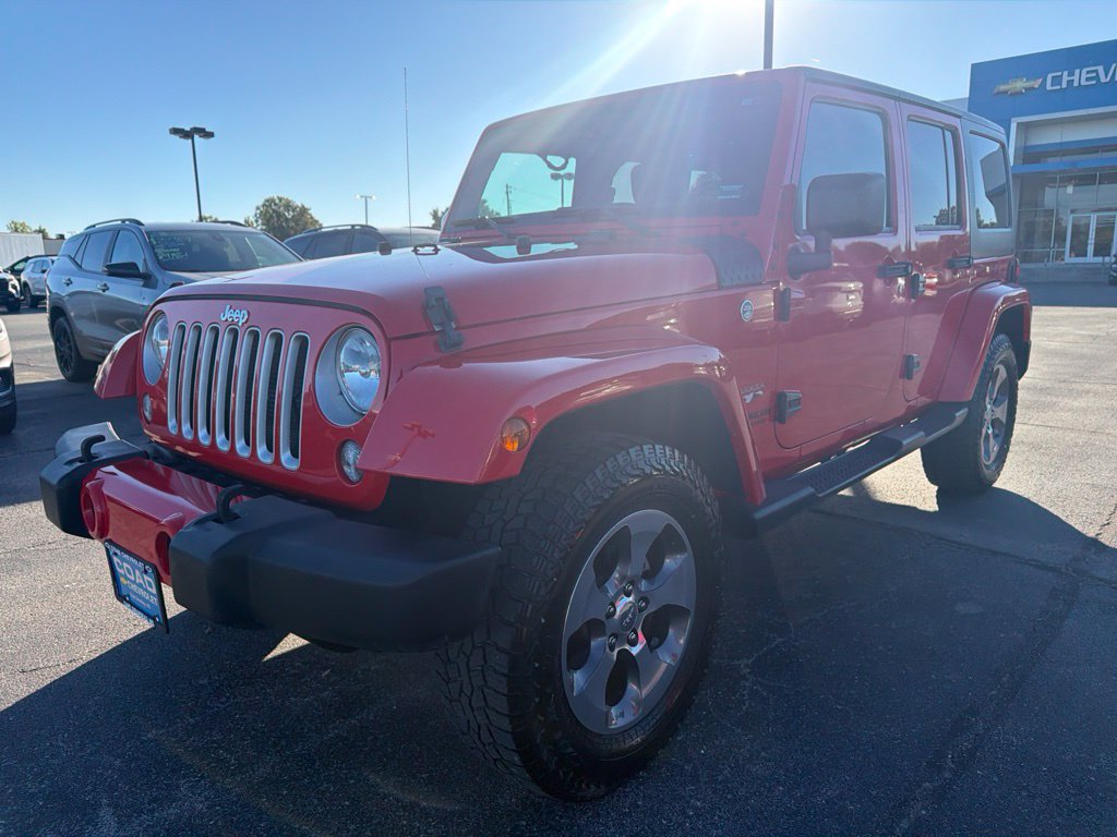 Used 2016 Jeep Wrangler Unlimited Sahara w/ Dual Top Group AWD/4WD image 7