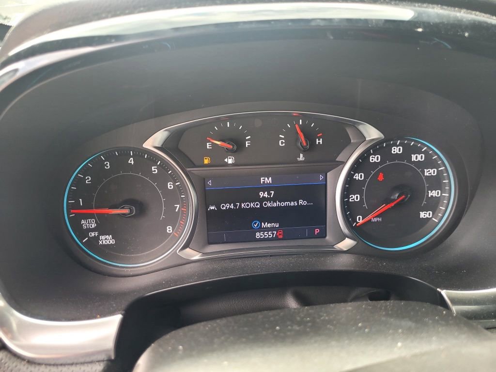 Used 2023 Chevrolet Traverse RS FWD image 11