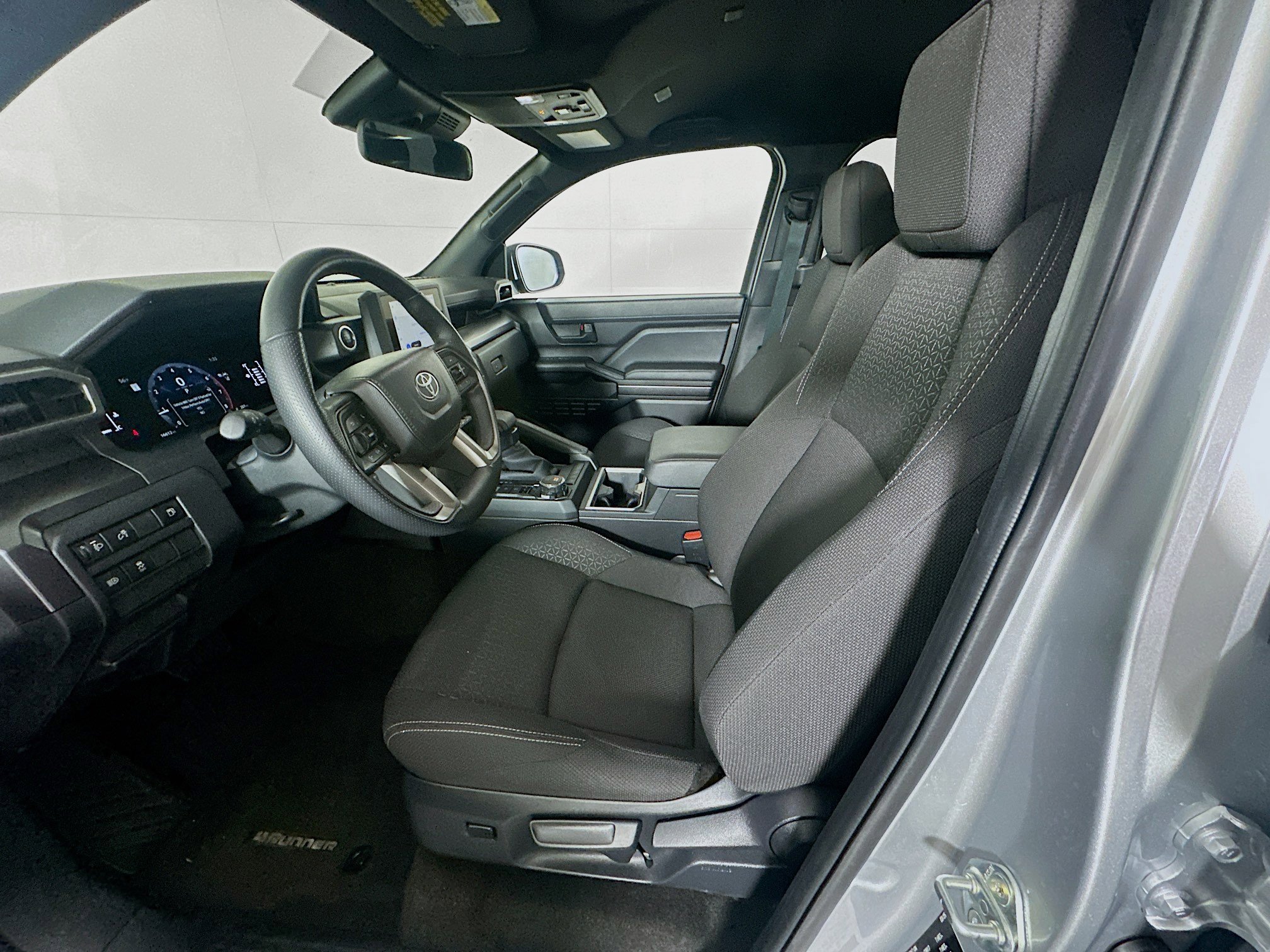 Used 2025 Toyota 4Runner SR5 image 13