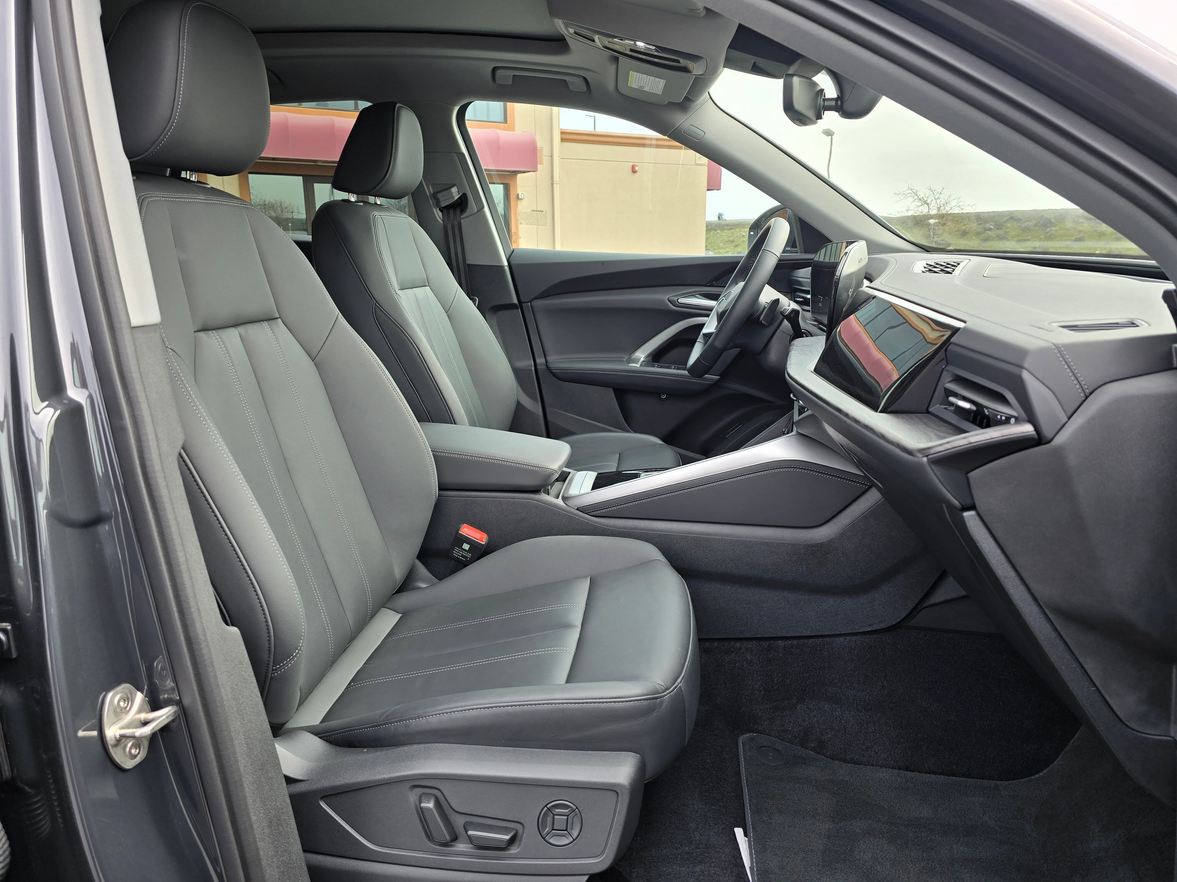 Certified 2025 Audi Q5 Premium w/ Convenience Package AWD/4WD image 65