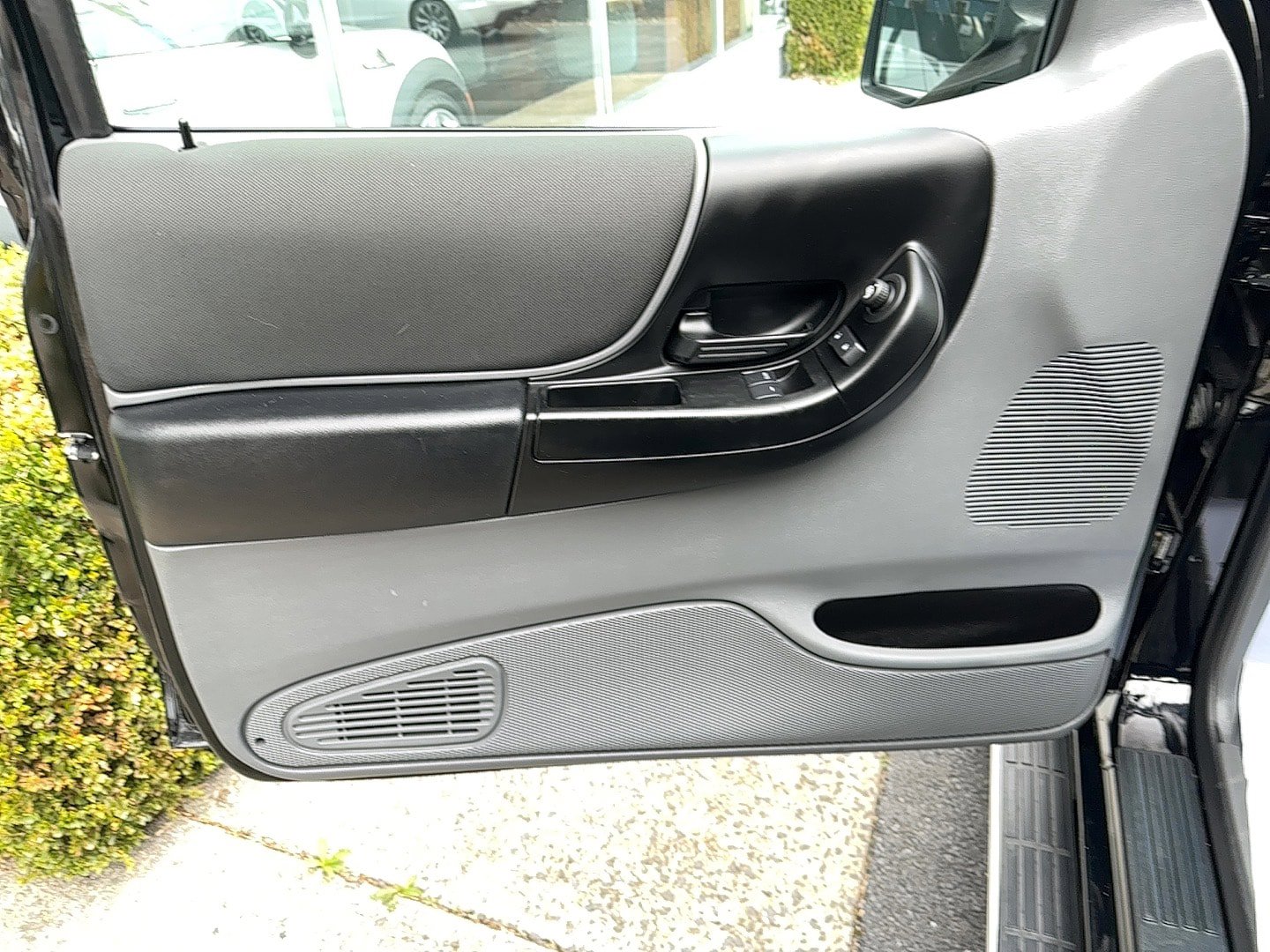 Used 2011 Ford Ranger XLT w/ Bright Trim Group image 14