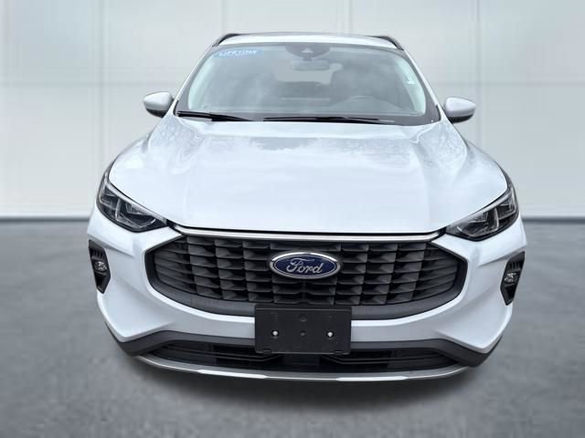 Used 2025 Ford Escape Platinum image 6
